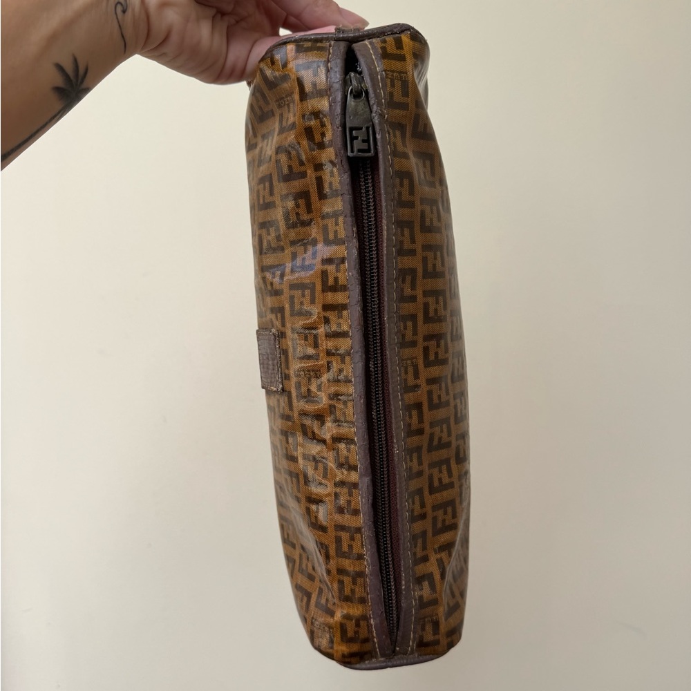 LARGE FENDI POUCH - Picture 6 of 8